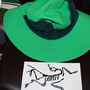 Arcteryx Sinsola Hat Colour Block Wide Brim bucket hat